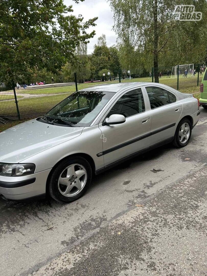 Volvo S60 2003 г Седан