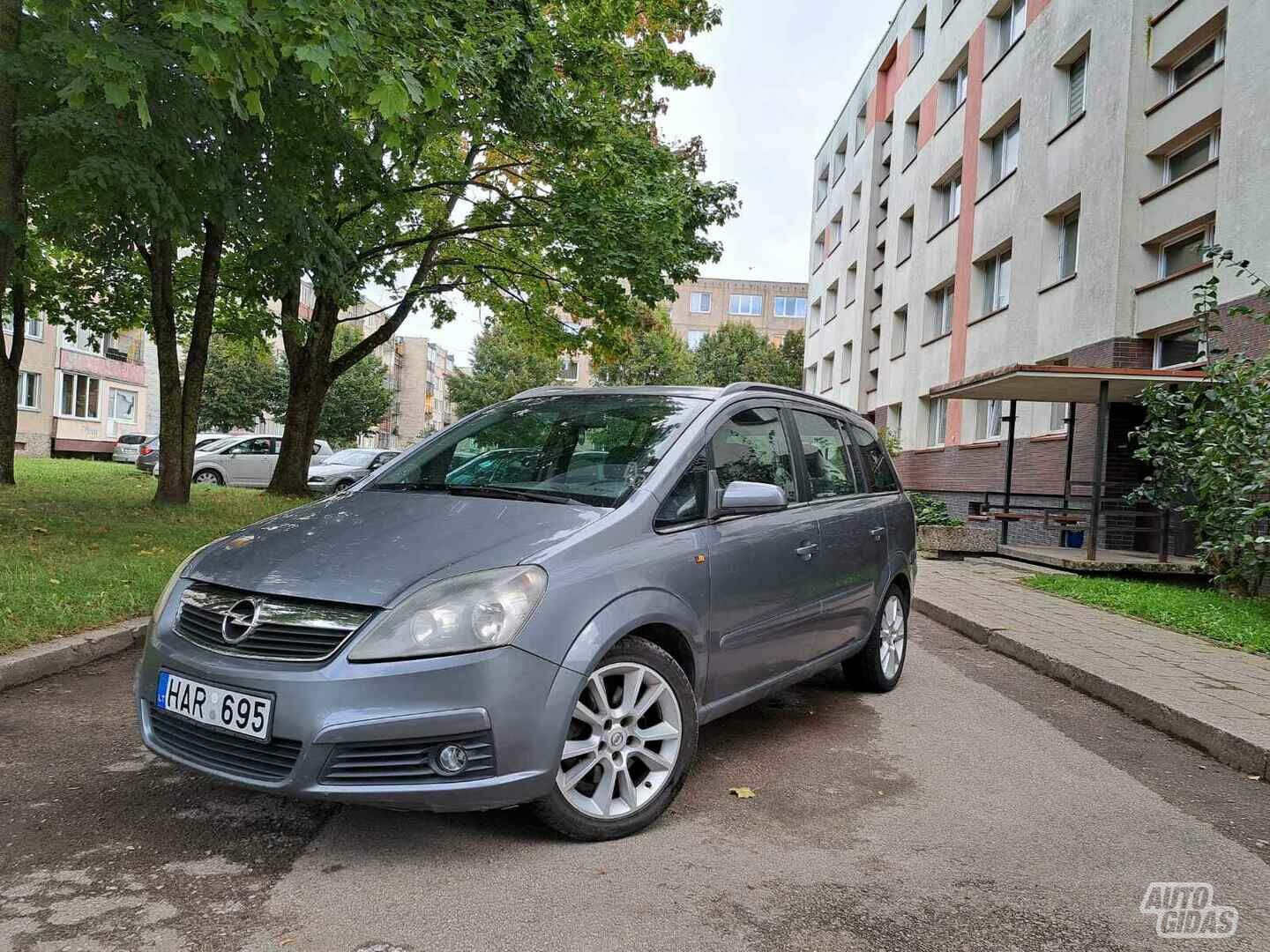 Opel Zafira 2005 г Минивэн