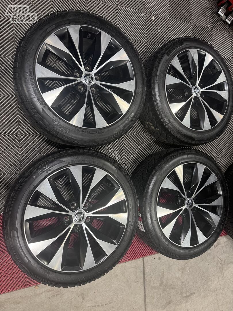 Ronal Ronal SKODA ORIGINAL Superb light alloy R18 rims