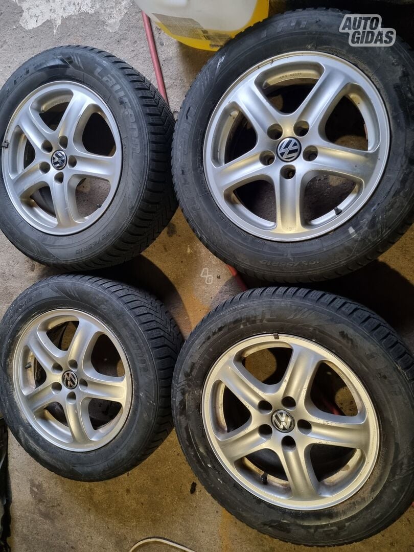 Light alloy R15 rims