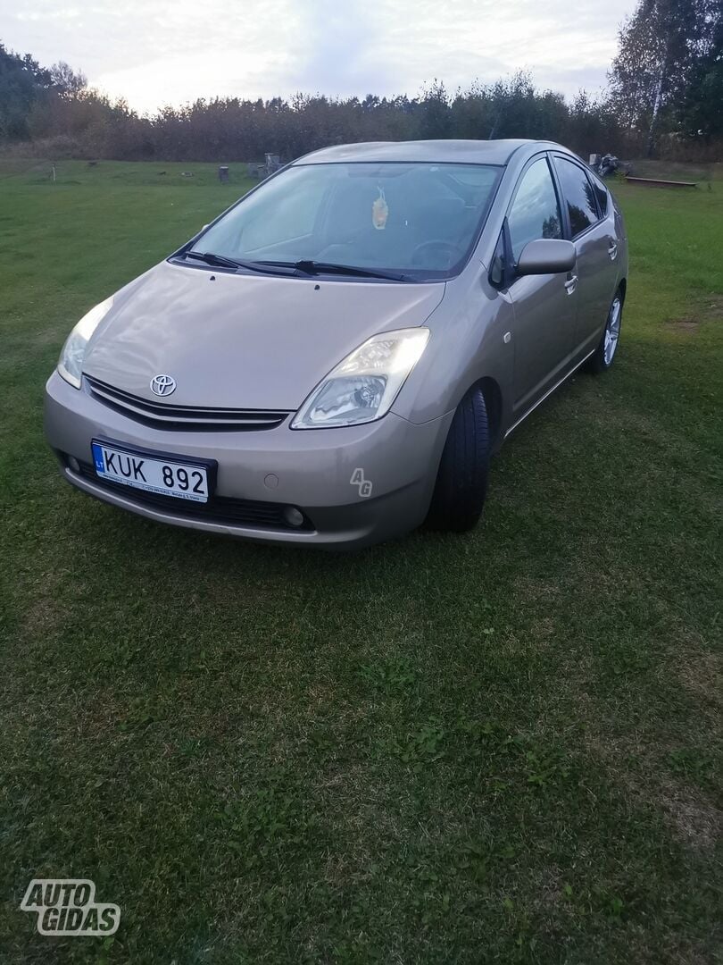 Toyota Prius 2005 y Sedan