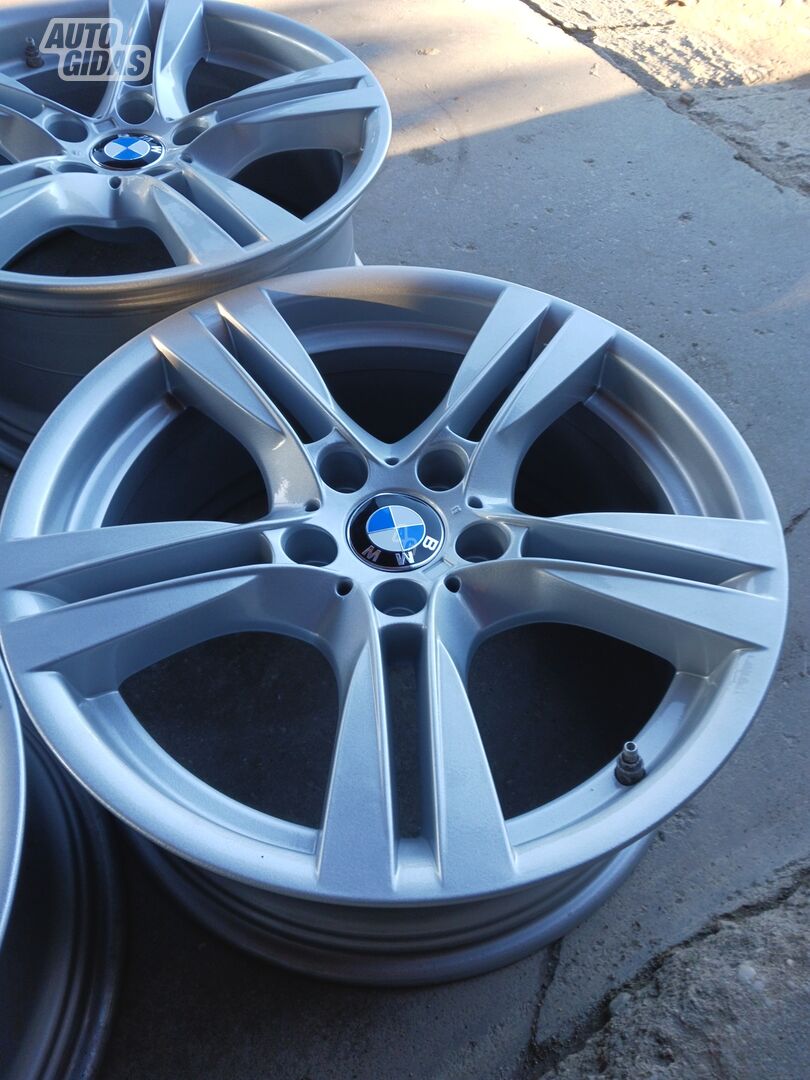 BMW X1 light alloy R18 rims