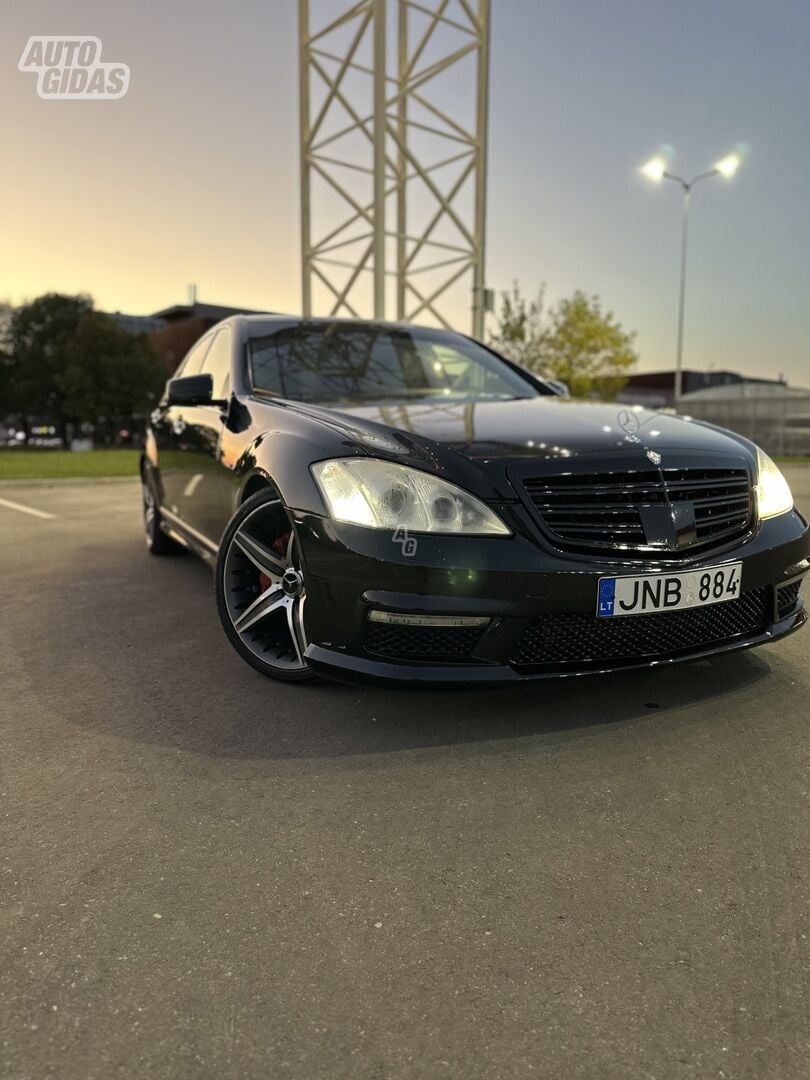 Mercedes-Benz S 320 2007 y Sedan