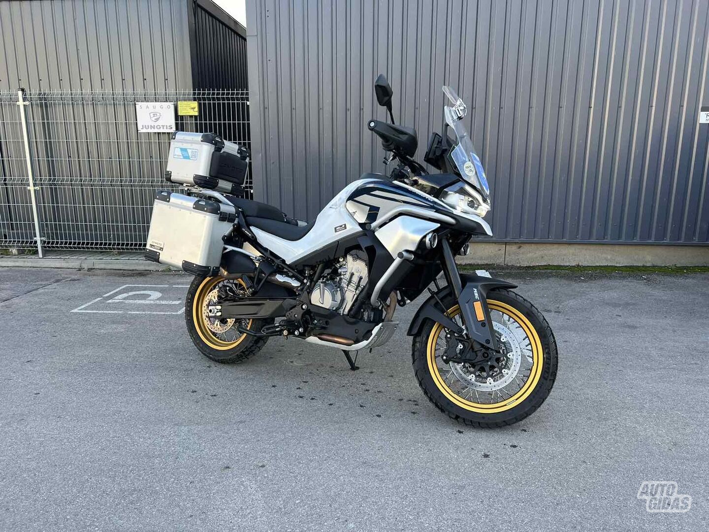 CFMOTO 800 Explore 2024 m Kelioninis / Touring / Sport Touring motociklas