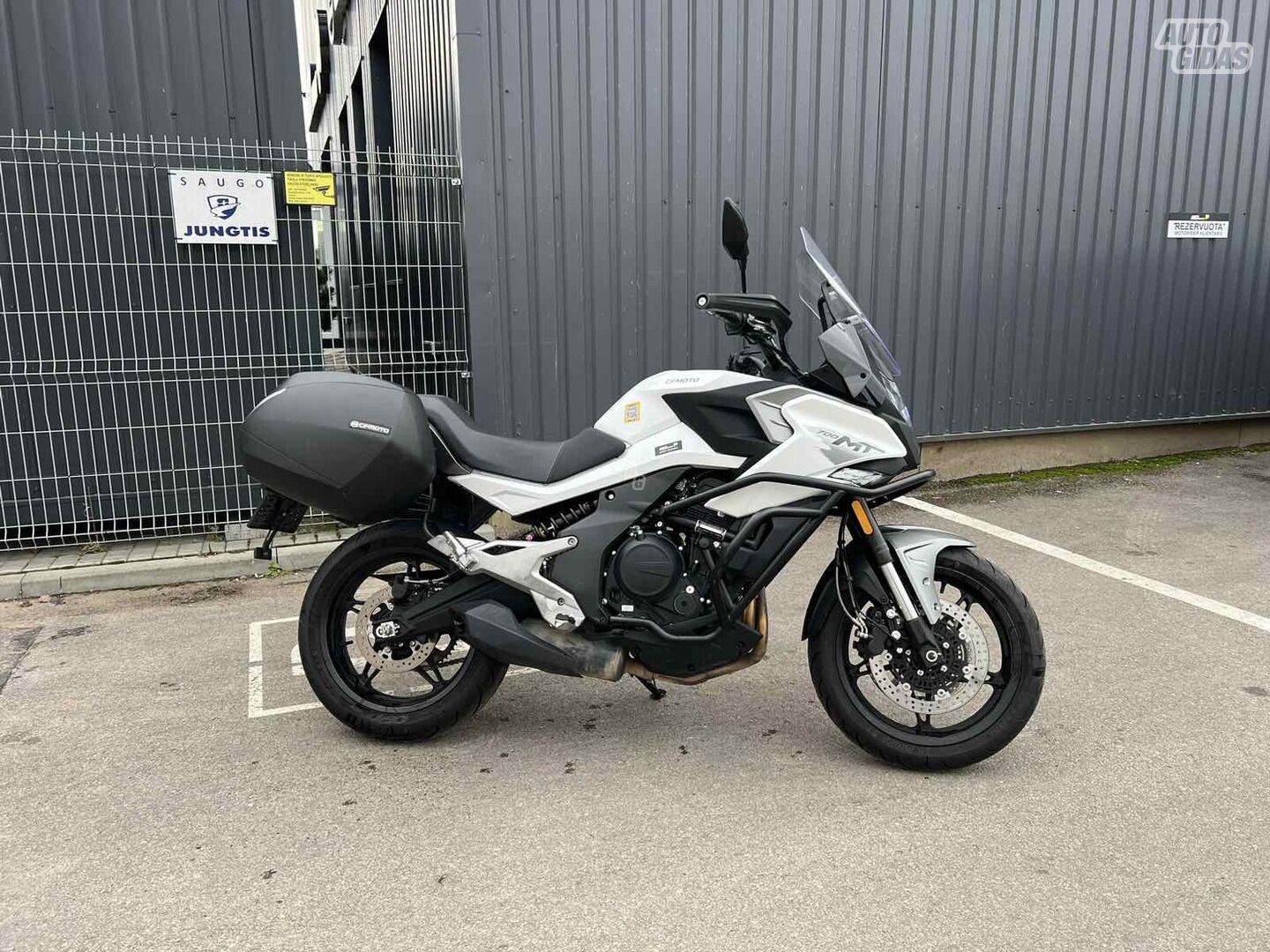 CFMOTO 700MT 2024 y Touring / Sport Touring motorcycle