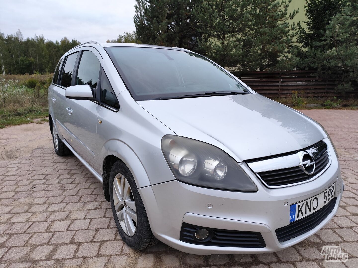 Opel Zafira B 2008 y