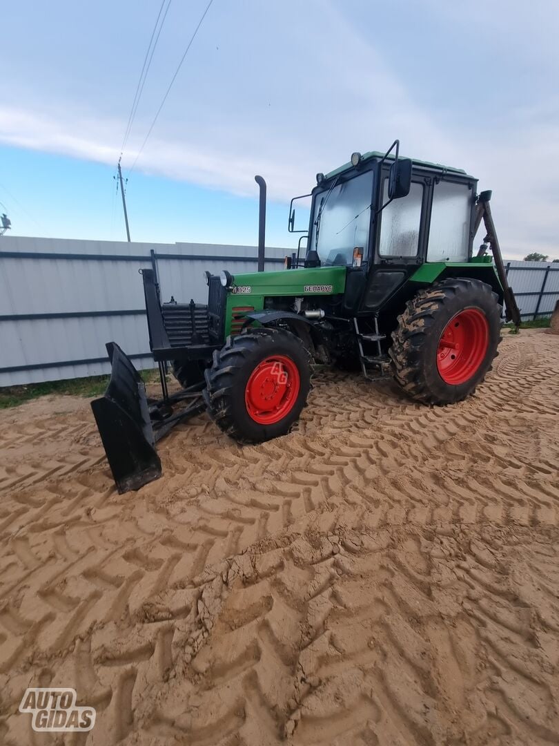 Belarus 4x4.   1025.3 2004 y Tractor