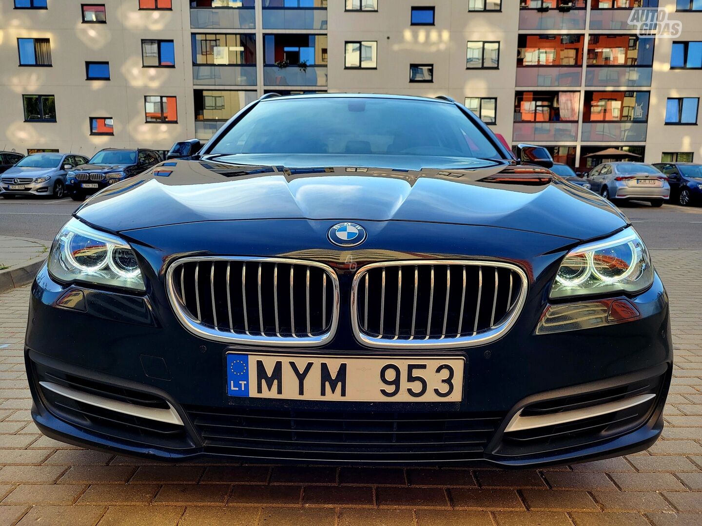 Bmw 530 F11 2013 г