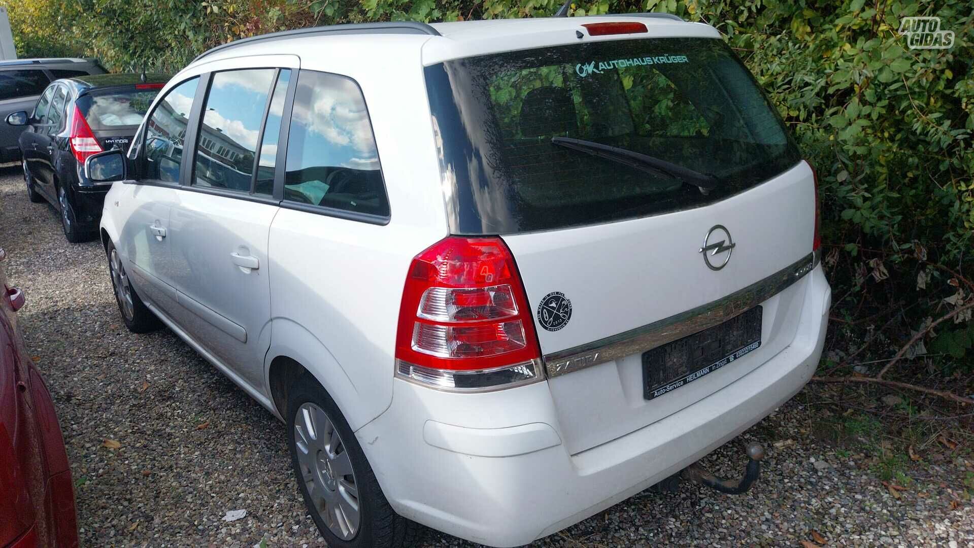 Opel Zafira 2012 y Van