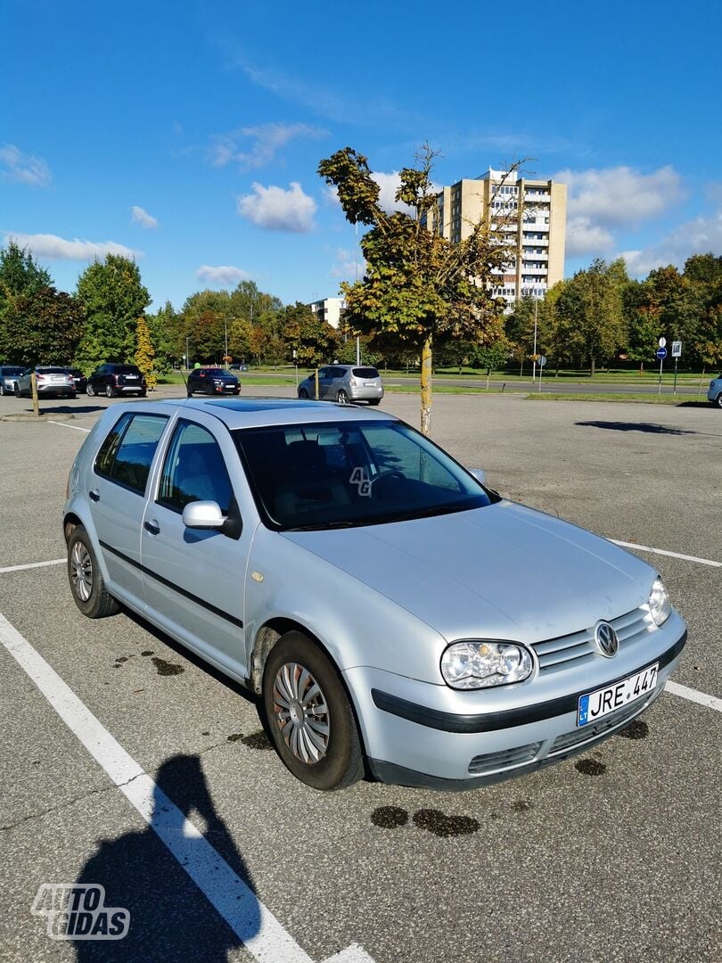 Volkswagen Golf 1998 г Хэтчбек