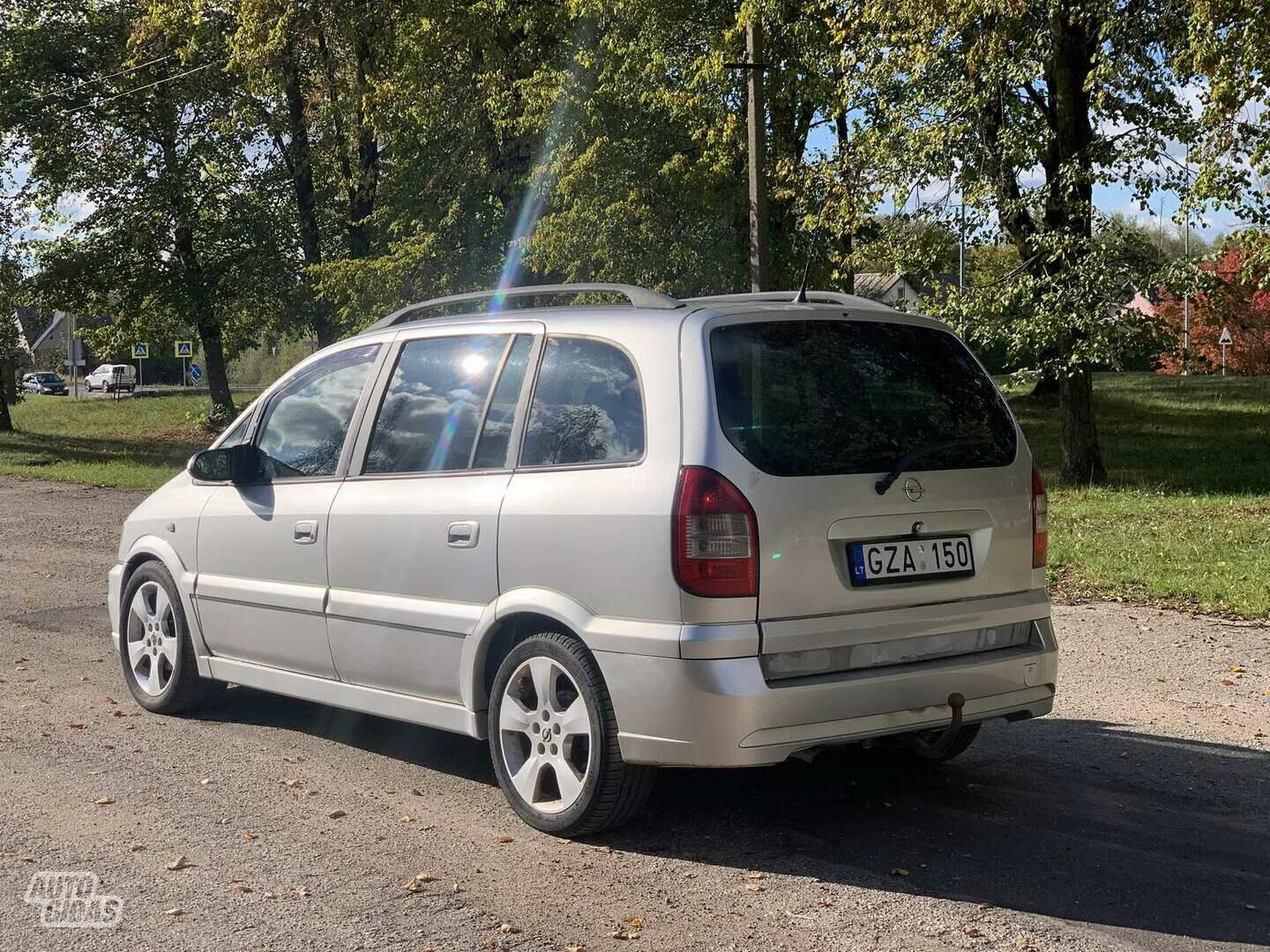 Opel Zafira A 2004 г