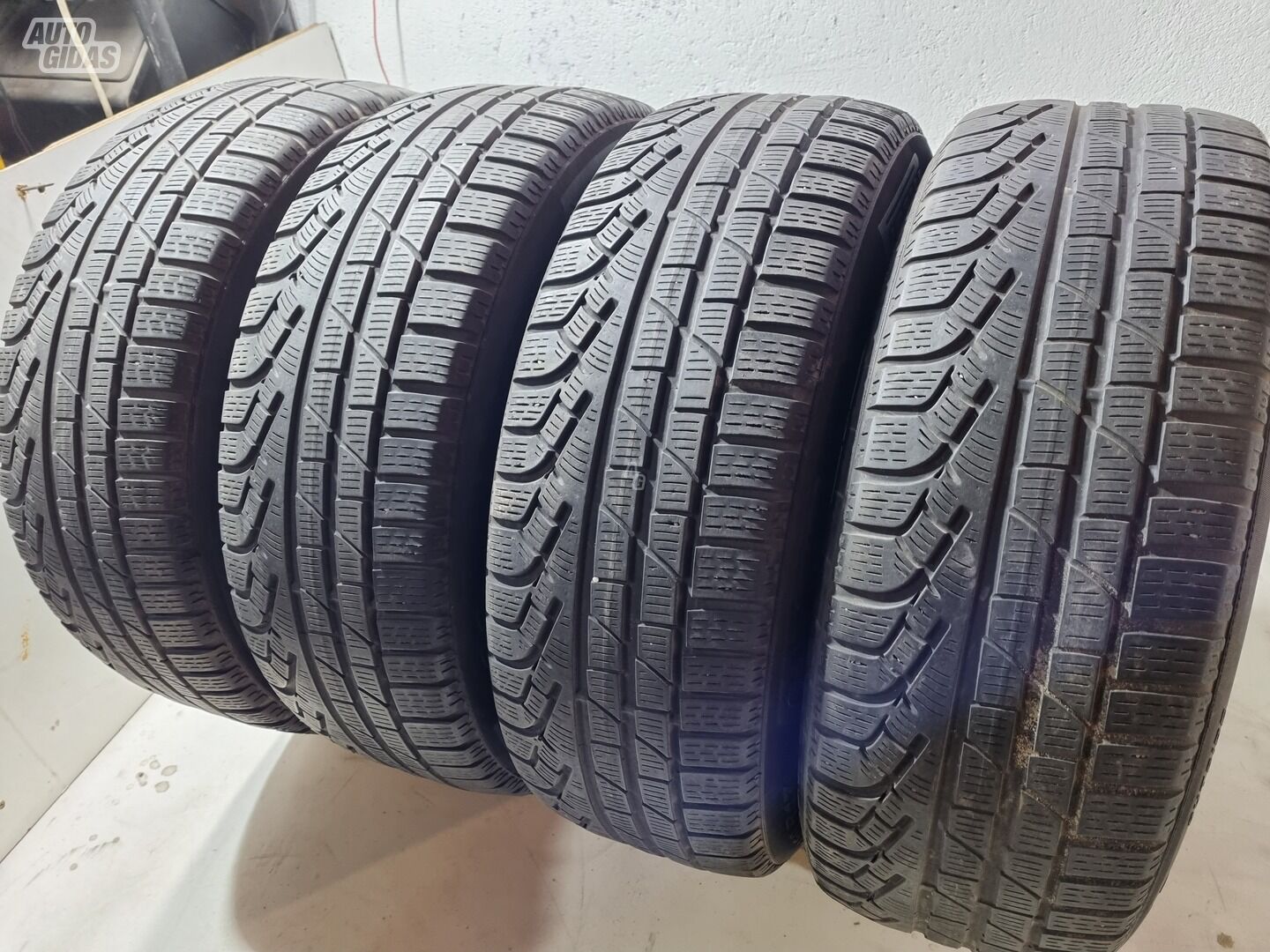 Pirelli 4mm, 2018m R17 universal tyres passanger car