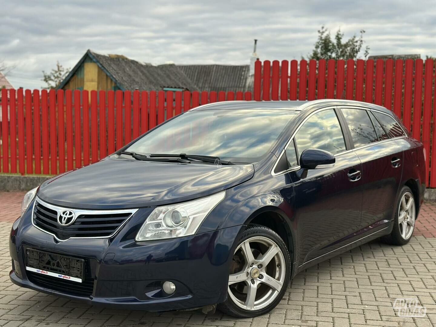 Toyota Avensis III 2009 y