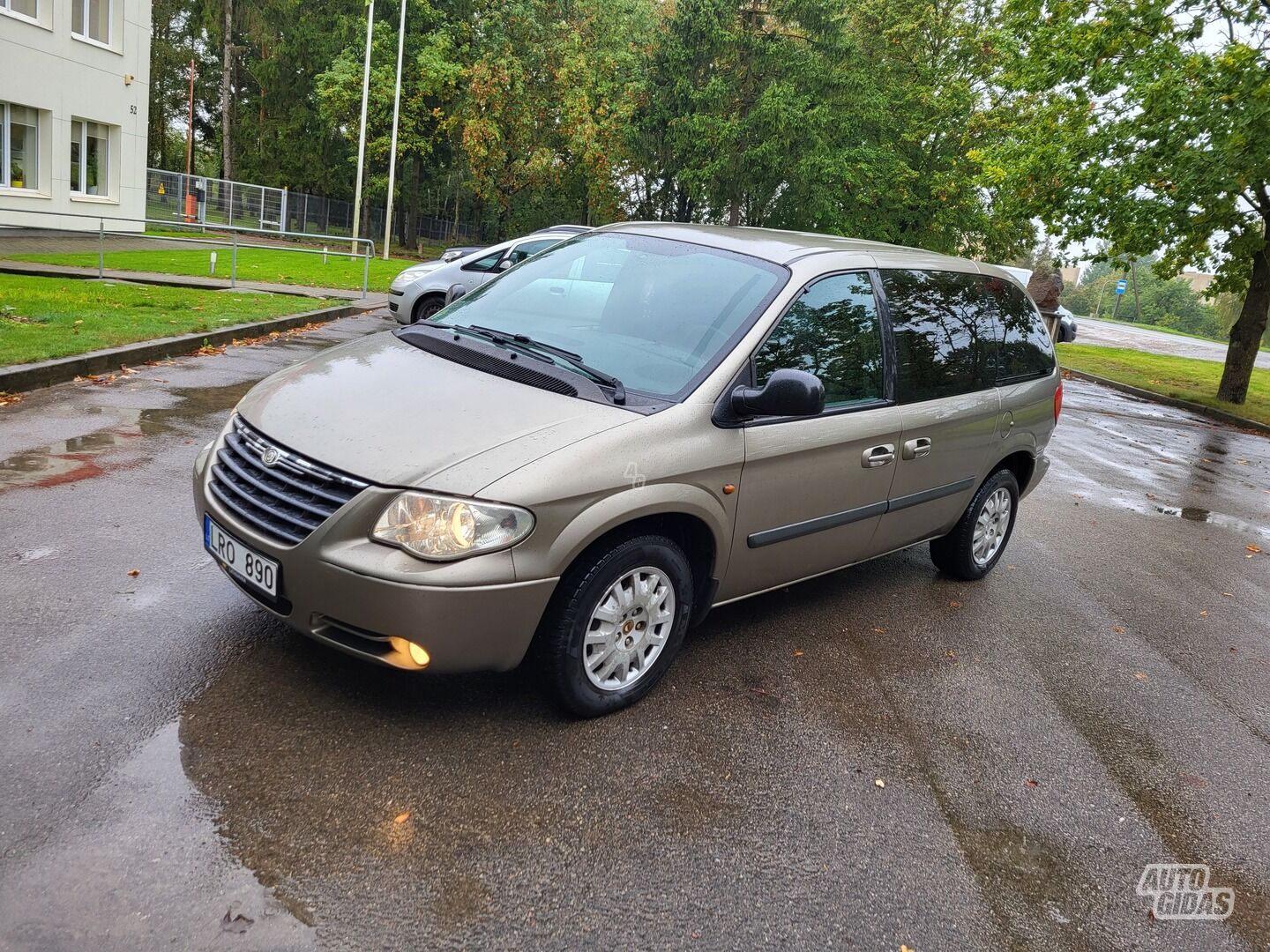 Chrysler Voyager 2004 г Минивэн