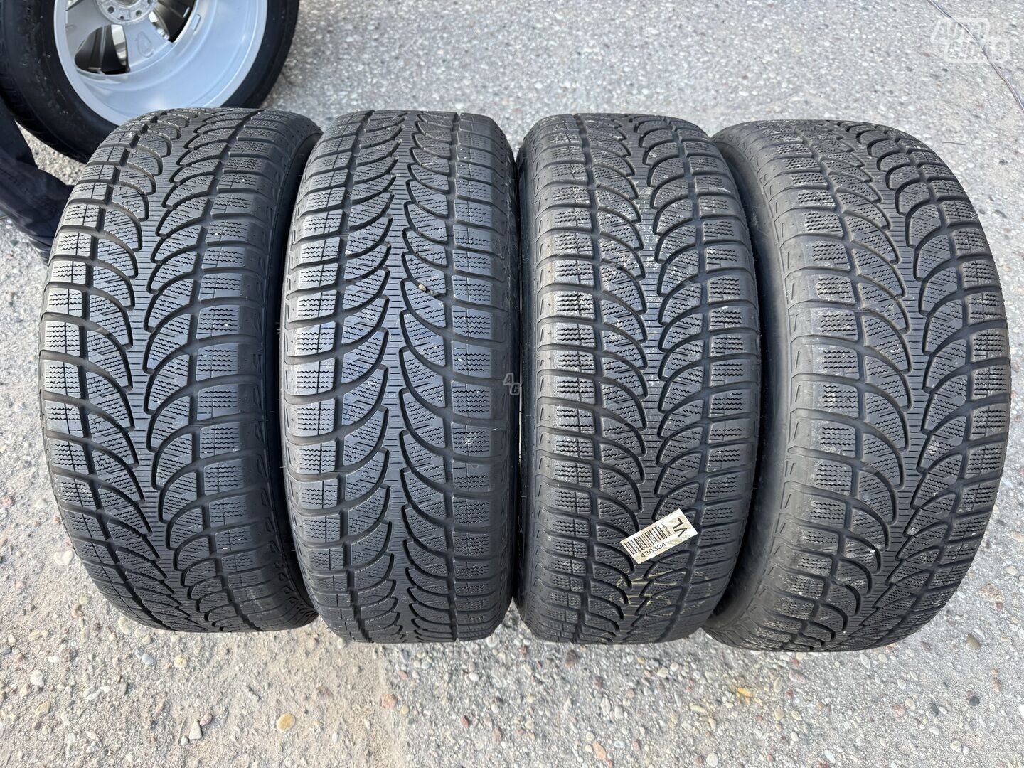 Bridgestone Siunciam, 7-8mm 2021 R18 winter tyres passanger car