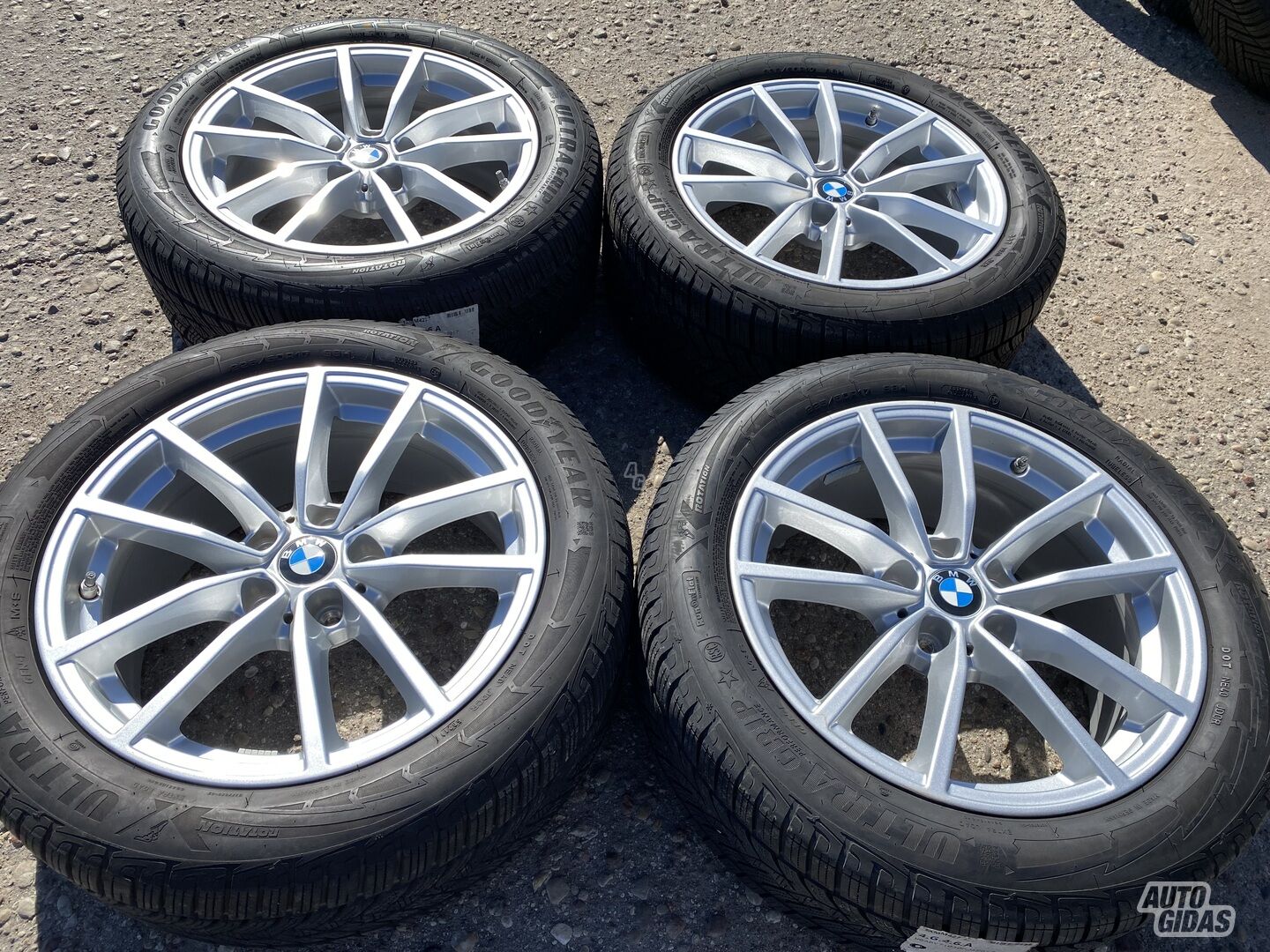 BMW Siunciam, 7,5J ET30 light alloy R17 rims