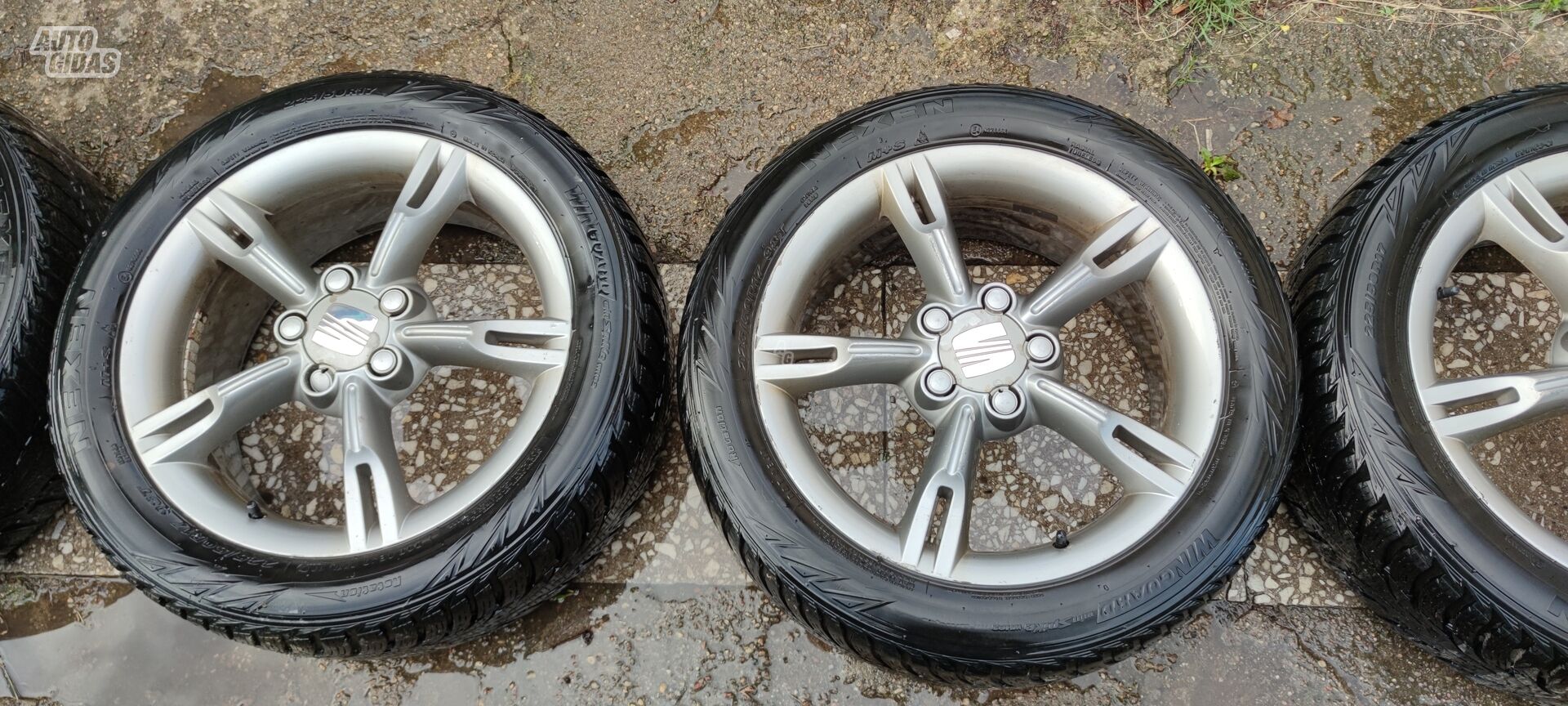 Seat light alloy R17 rims