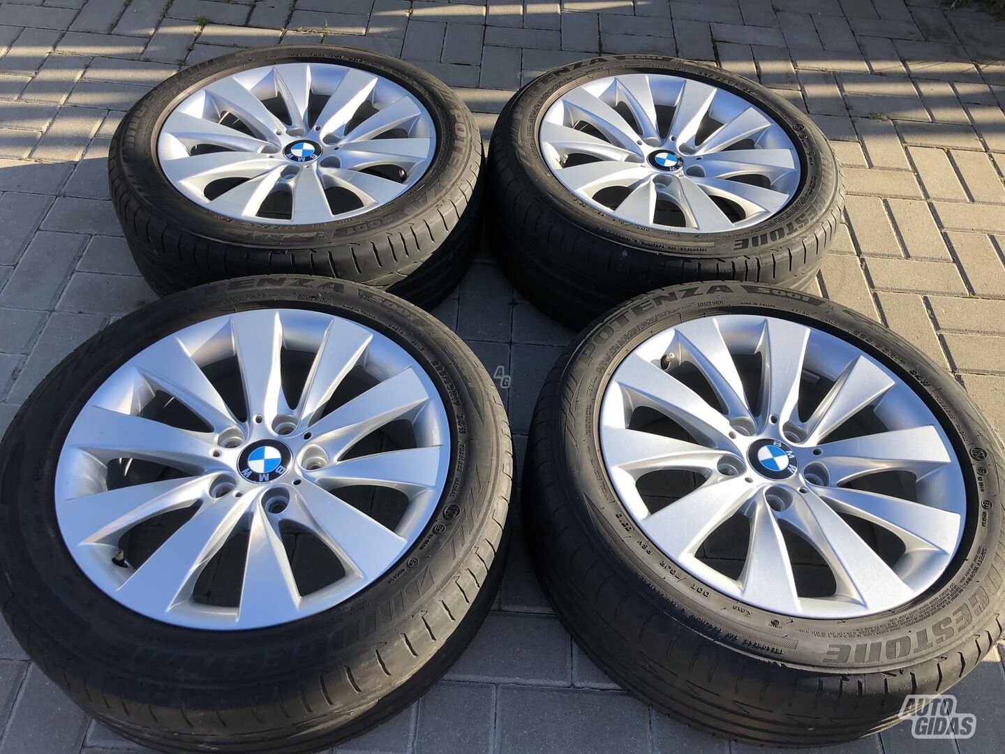 BMW Siunciam, 7,5J ET37 light alloy R17 rims