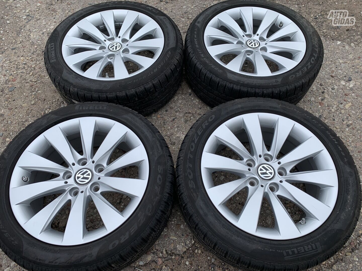 Volkswagen Siunciam, 7,5J ET37 Transporter light alloy R17 rims