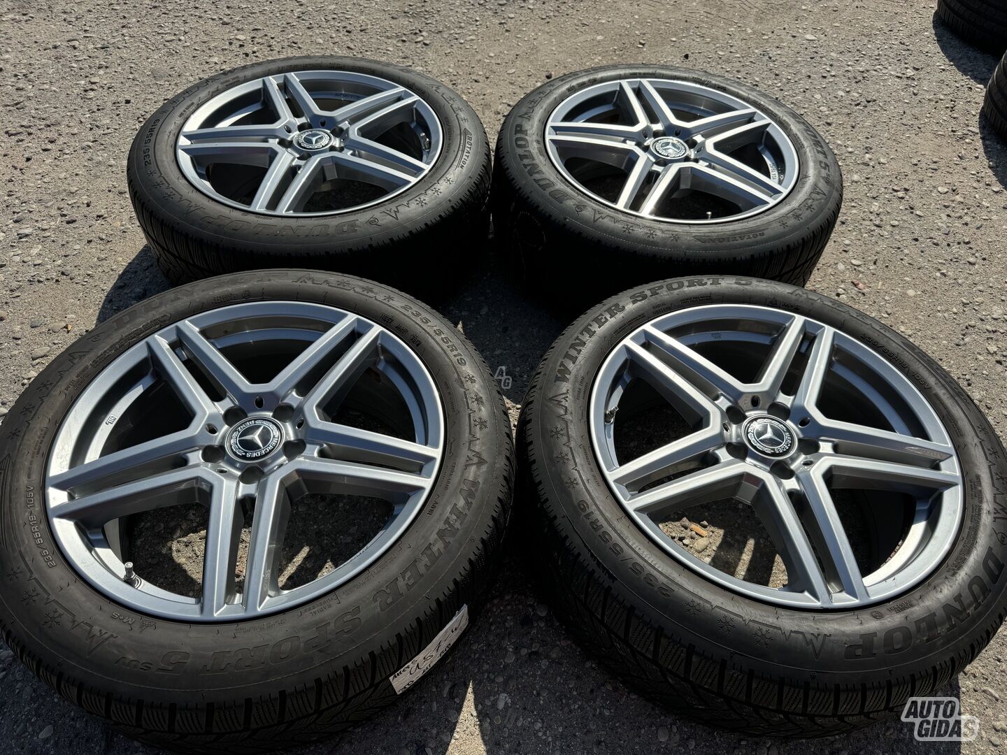 Mercedes-Benz Siunciam, 8,5J ET38 light alloy R19 rims