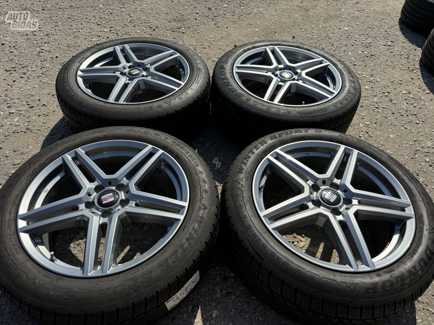 Seat Siunciam, 8,5J ET38 light alloy R19 rims