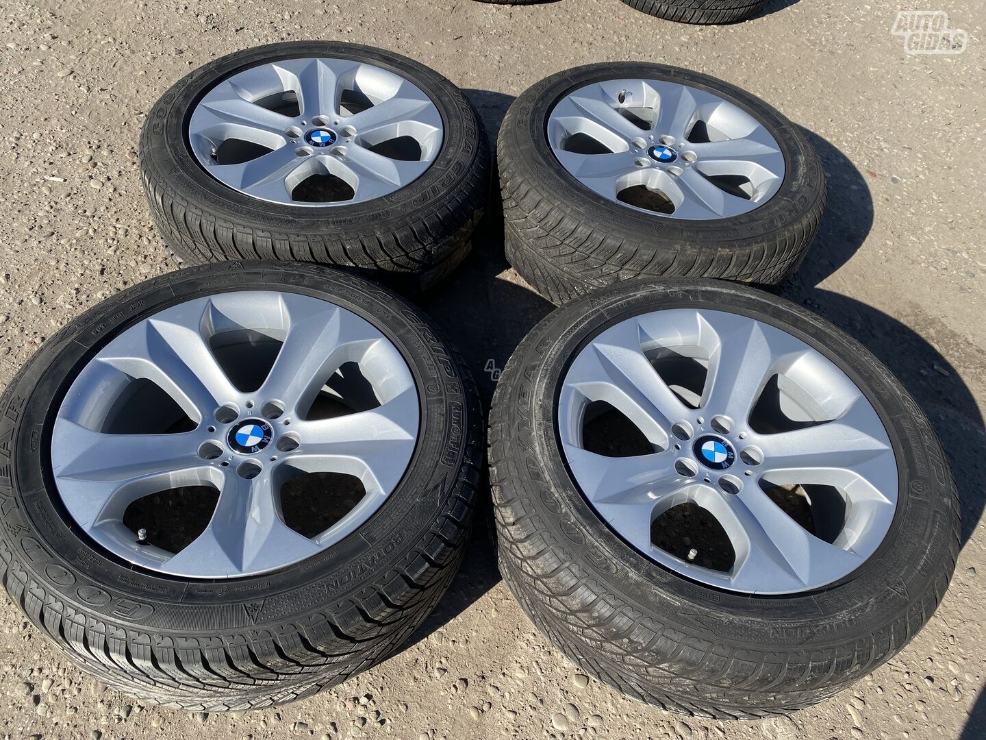 BMW Siunciam, ET18+ ET48 light alloy R19 rims