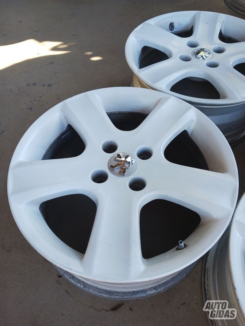 Peugeot light alloy R16 rims