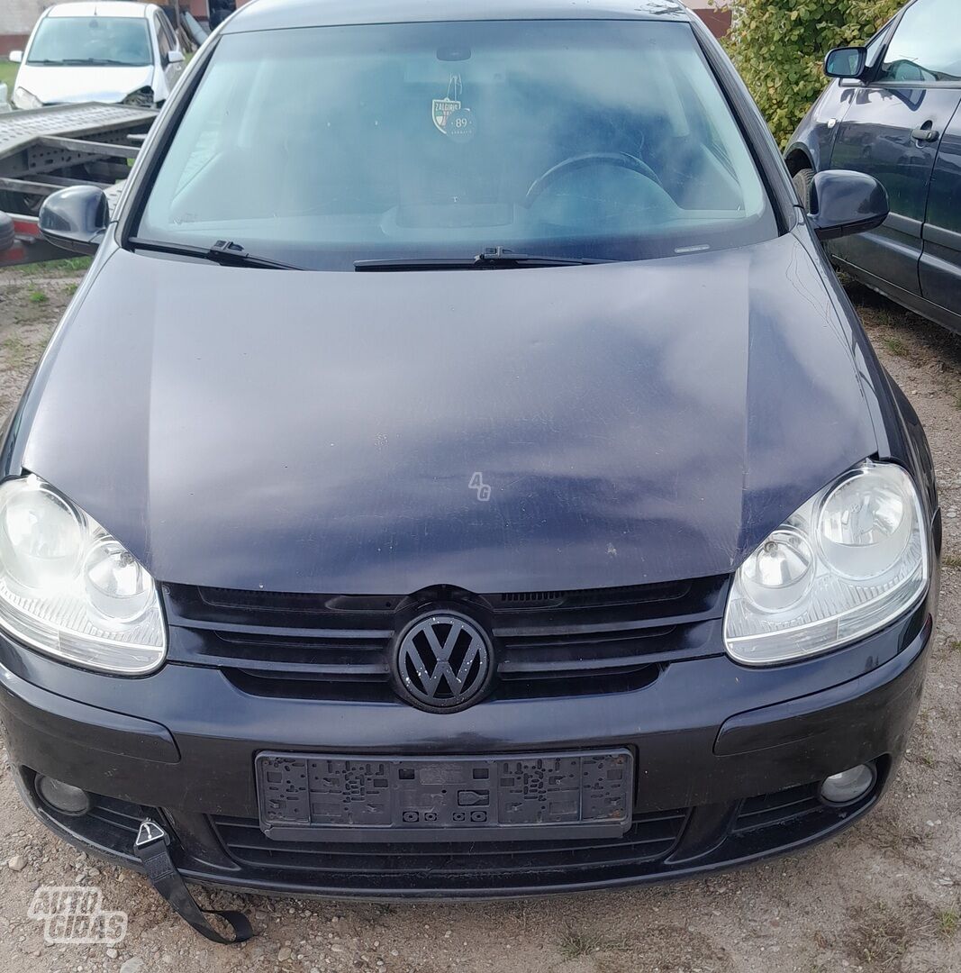 Volkswagen Golf 2005 г Купе