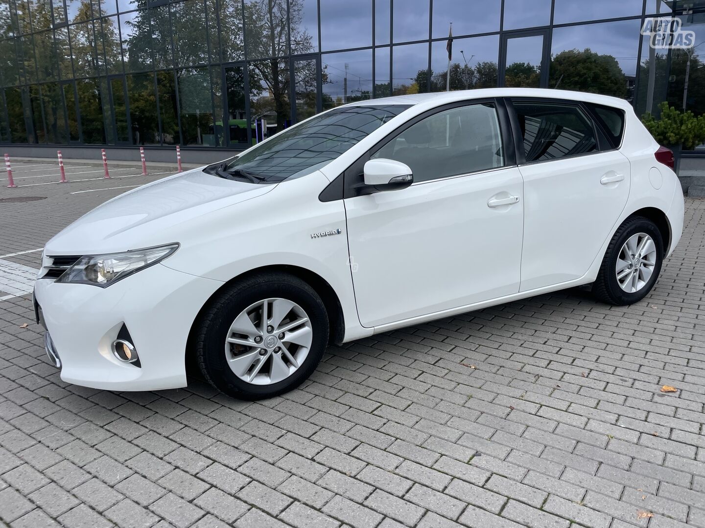 Toyota Auris II 2014 y