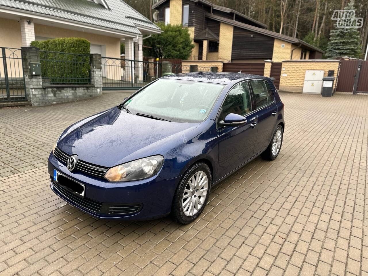 Volkswagen Golf 2010 г Хэтчбек