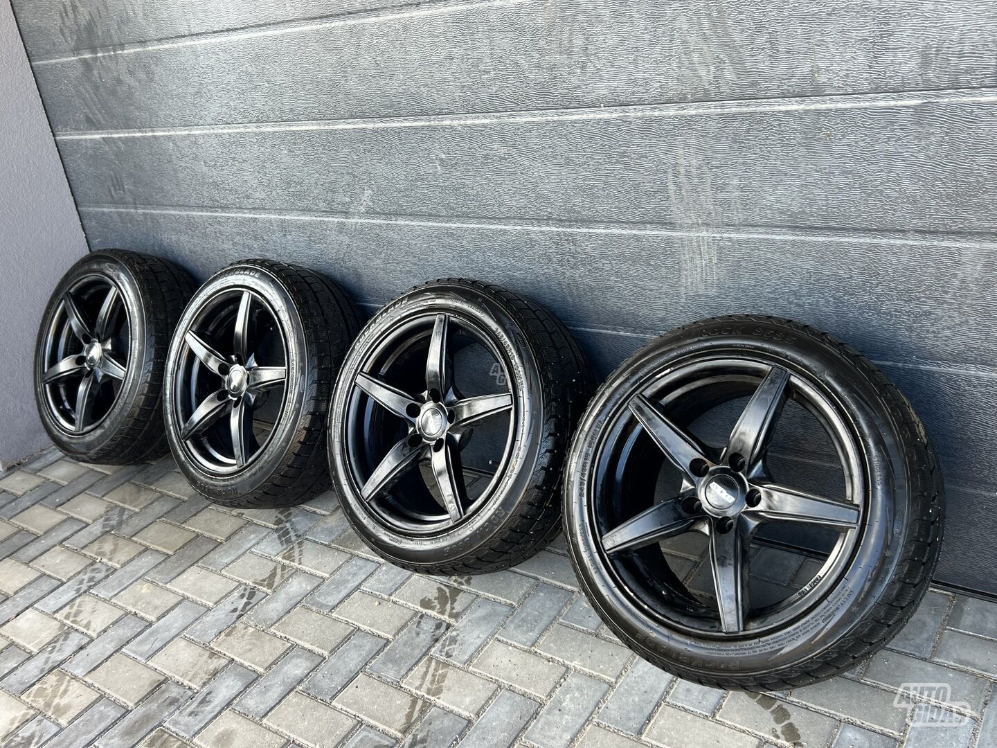 Light alloy R18 rims