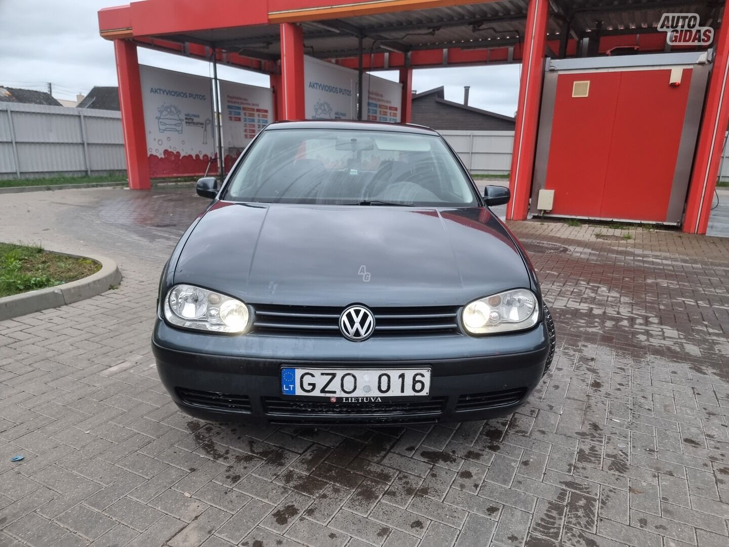 Volkswagen Passat 2000 г Хэтчбек