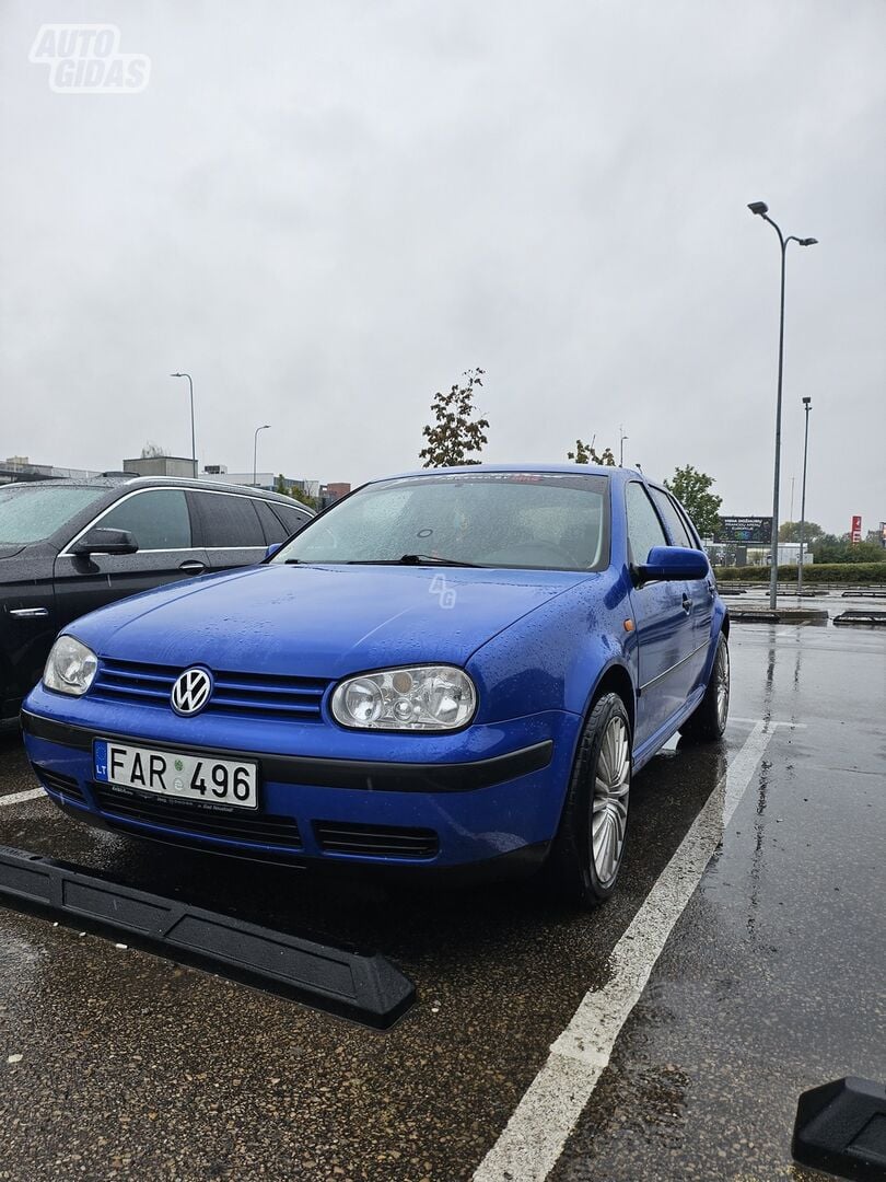 Volkswagen Golf 1998 m Hečbekas