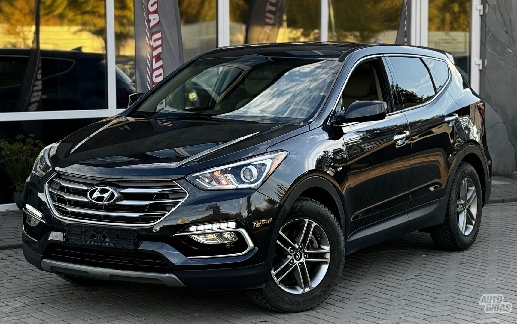 Hyundai Santa Fe AWD SPORT 2017 m