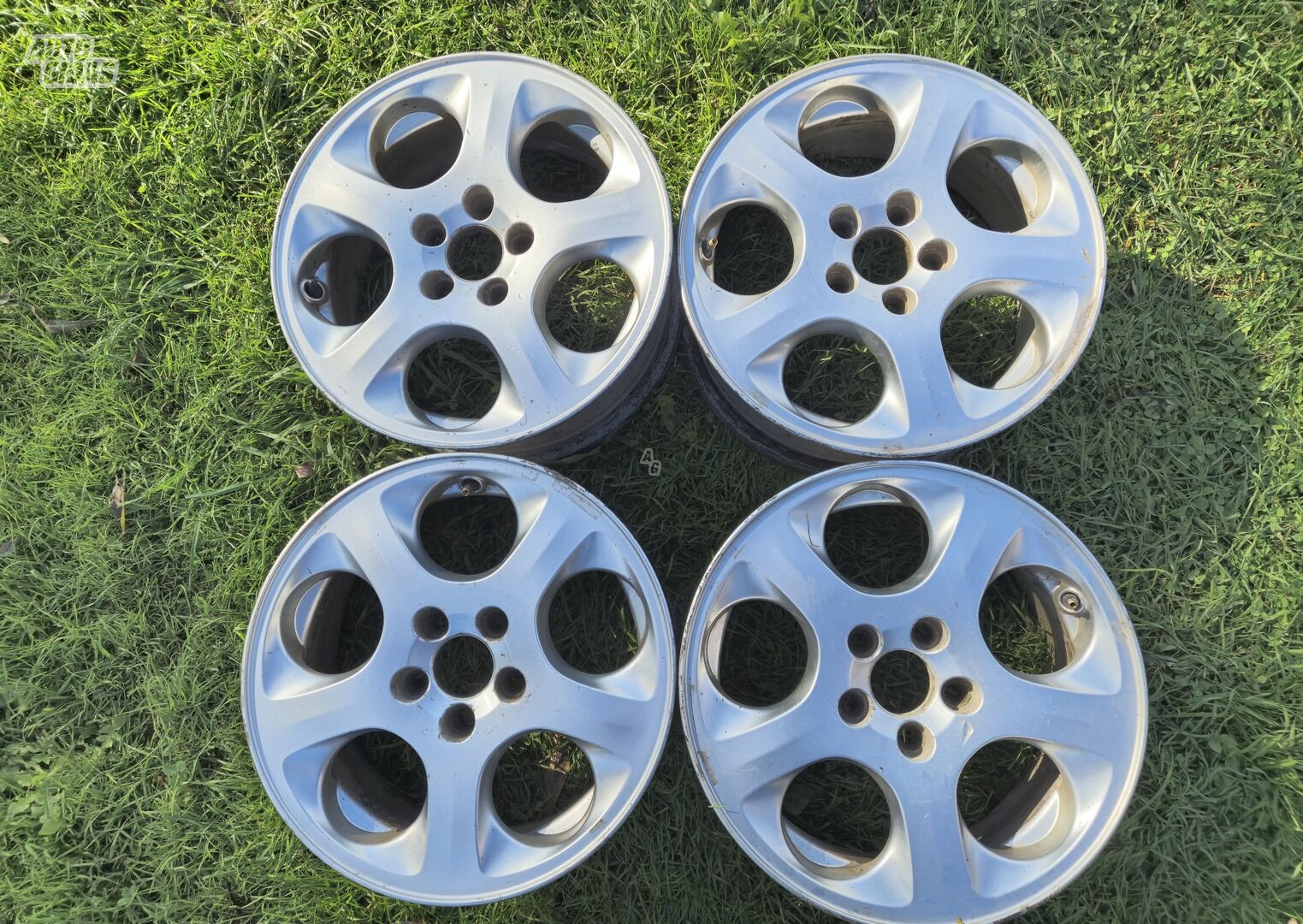 V70 light alloy R16 rims