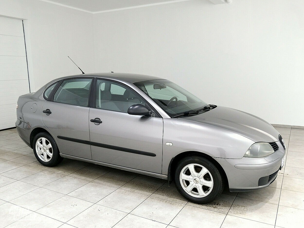 Seat Cordoba 2004 m Sedanas