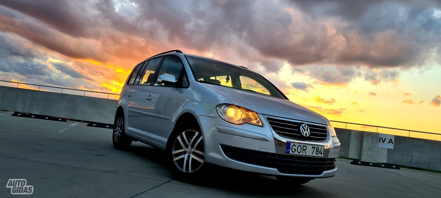 Volkswagen Touran 2008 m Vienatūris