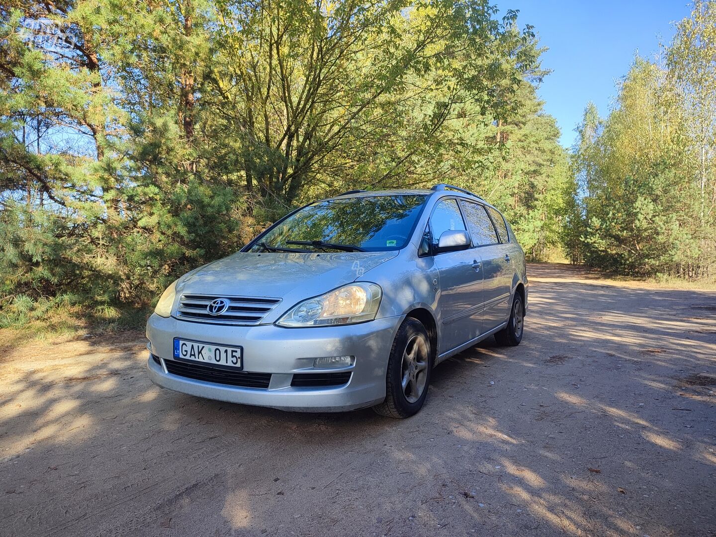 Toyota Avensis Verso 2004 m Vienatūris