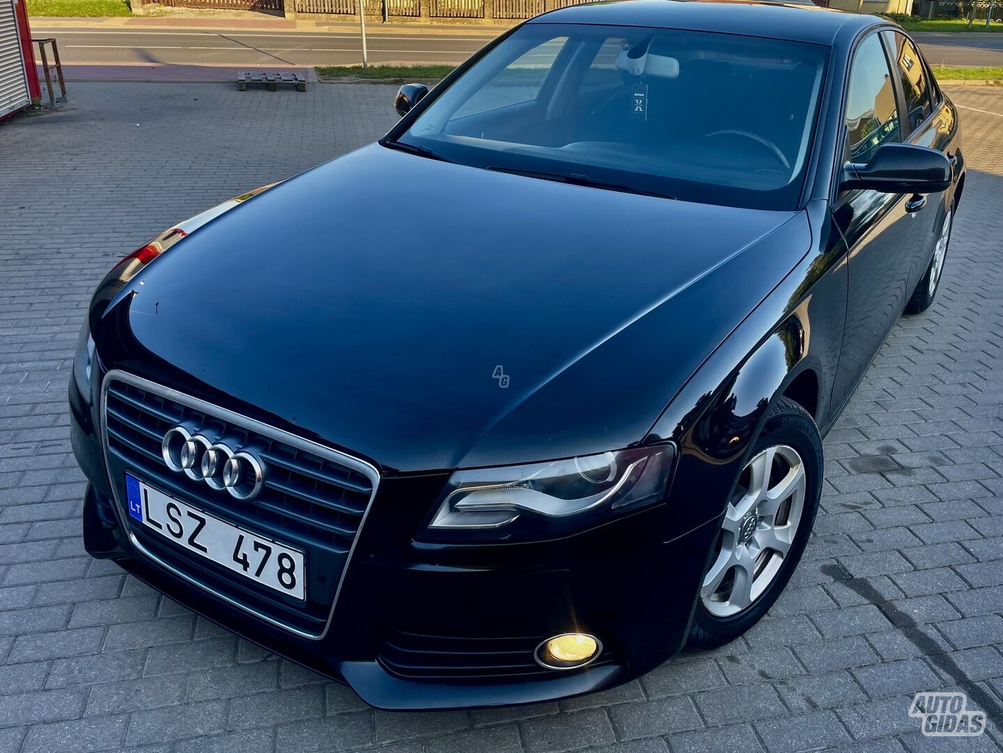 Audi A4 2011 y Sedan