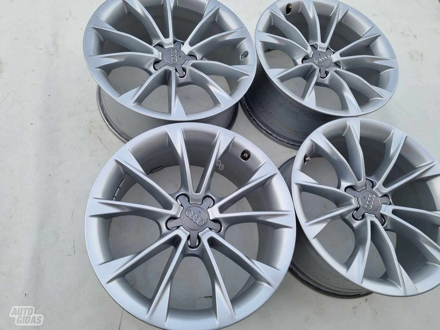 Audi A5 originalūs A5 light alloy R18 rims