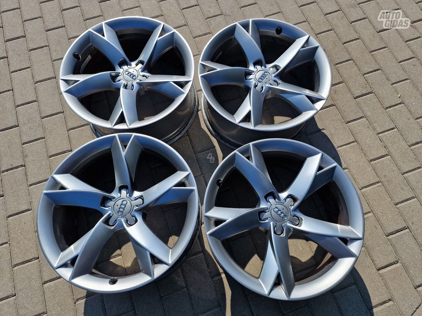 Audi SPEEDLINE Originalus A5 light alloy R19 rims