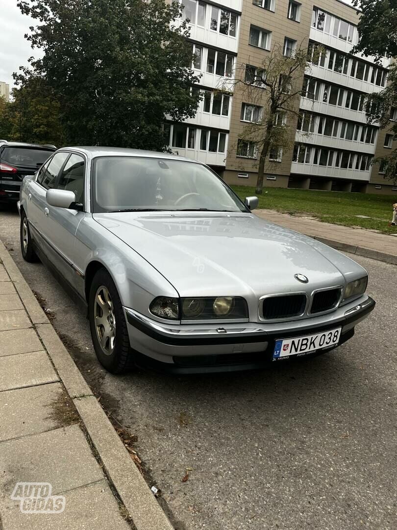 Bmw 728 E38 1996 г