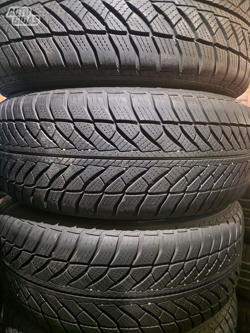 Goodyear 7-8mm R17 žieminės padangos lengviesiems