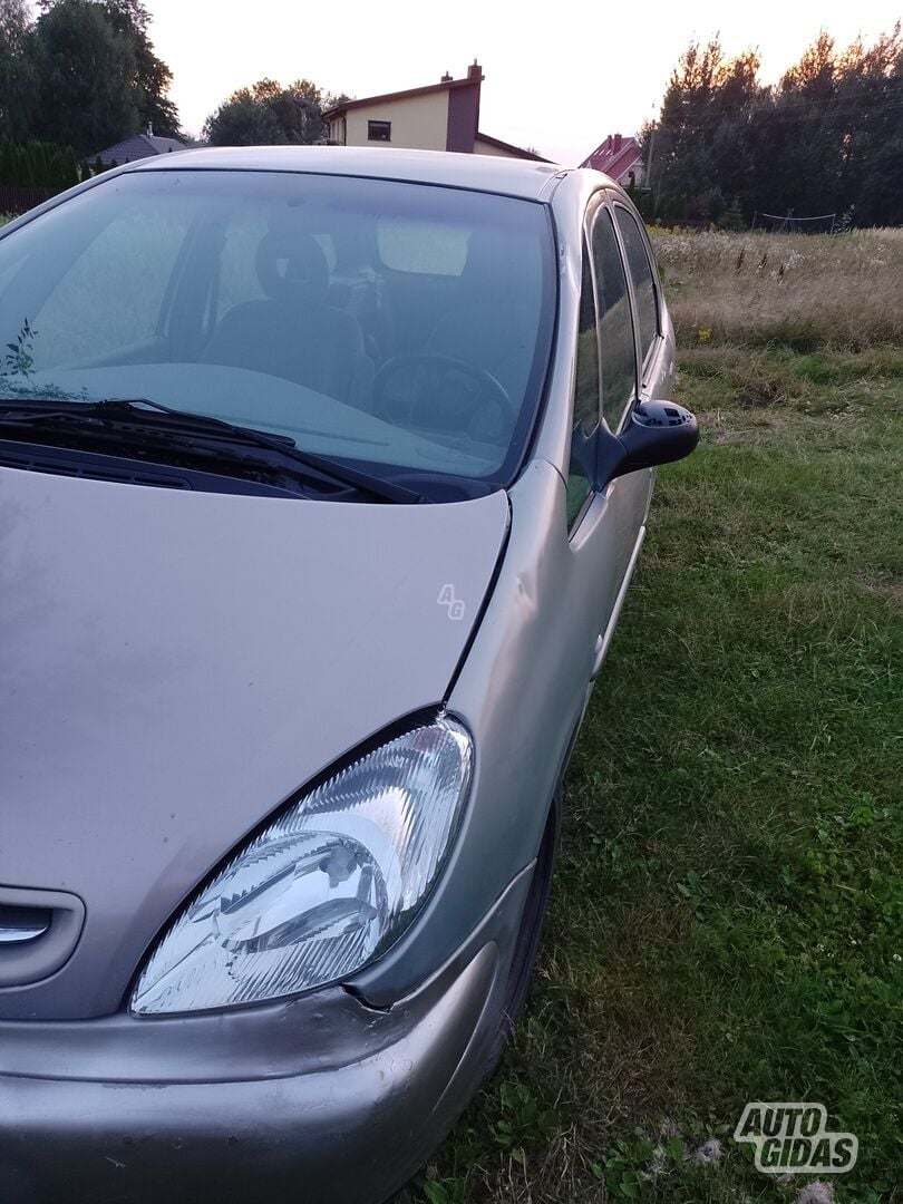 Citroen Xsara Picasso 2006 y Hatchback