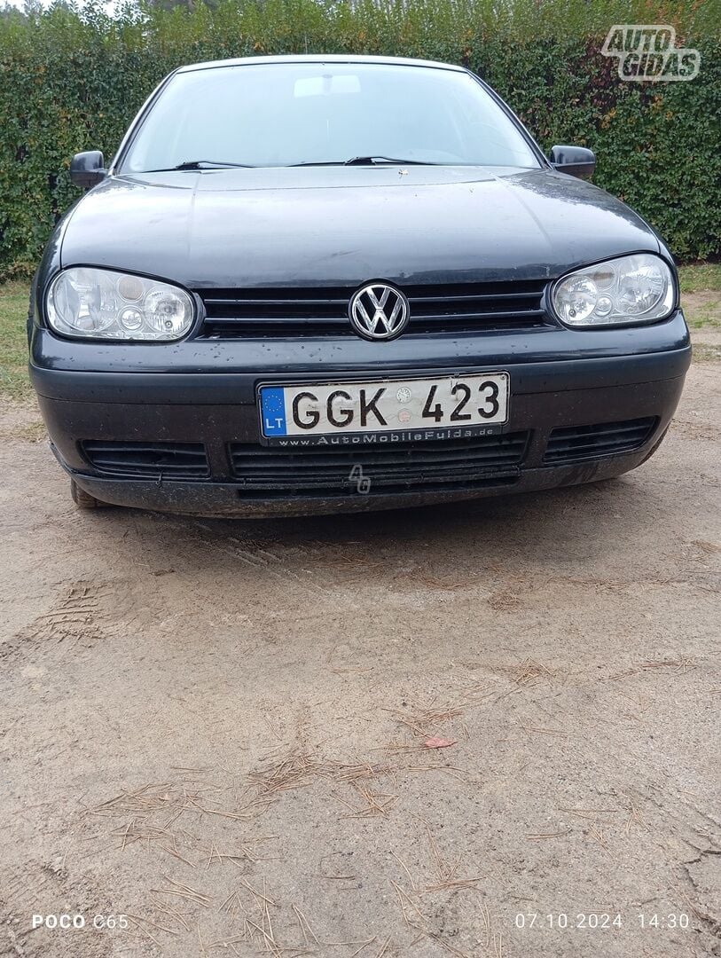 Volkswagen Golf 2000 m Hečbekas