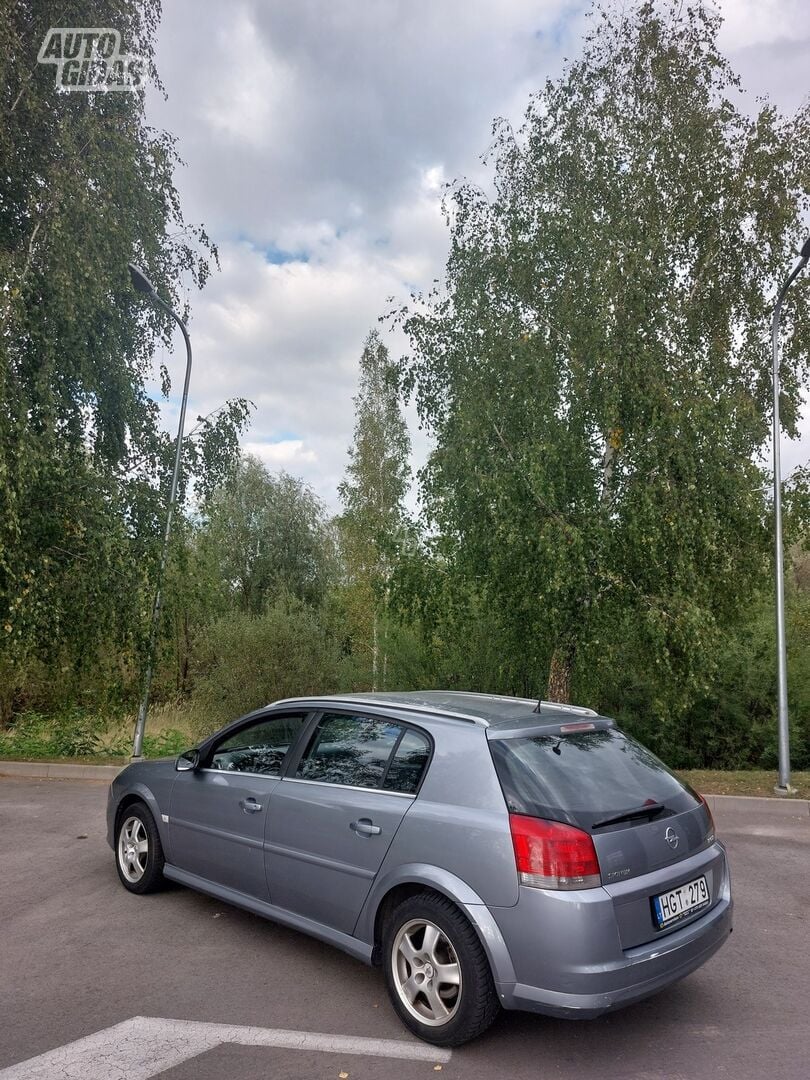 Opel Signum 2005 y Hatchback