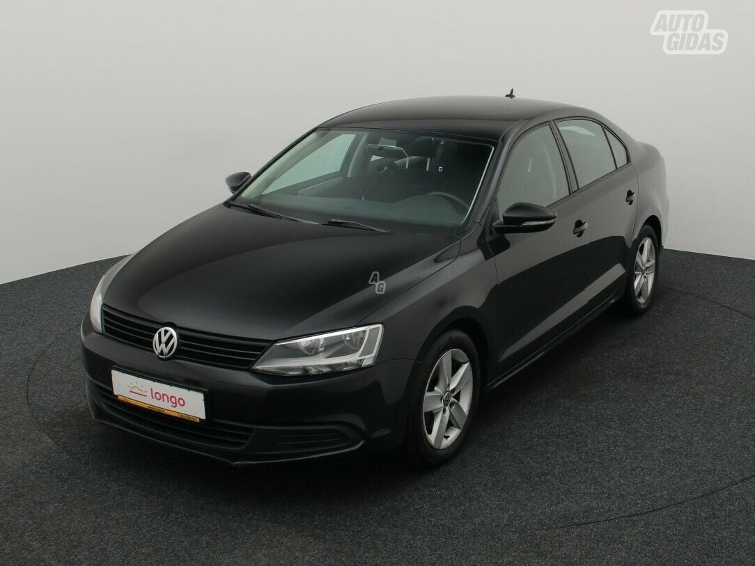 Volkswagen Jetta 2013 г Седан