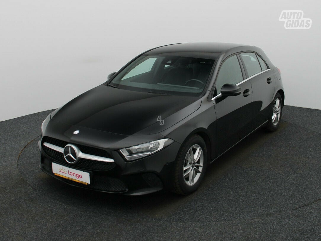 Mercedes-Benz A 180 2018 y Hatchback