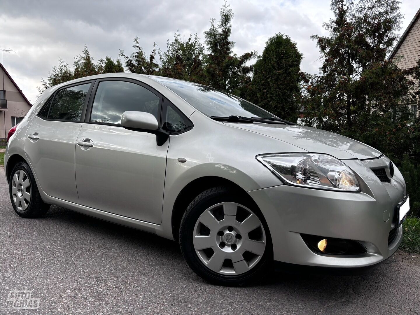 Toyota Auris I 2008 y