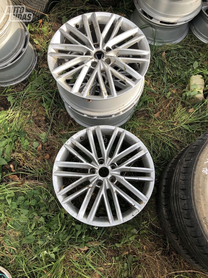 Seat Ateca light alloy R18 rims